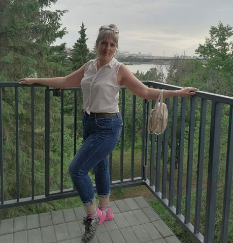 Девушки в Новосибирске: Анна, 38 - ищет парня из Новосибирска
