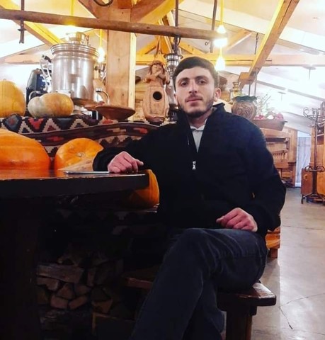 Мужчины в Якутске: Альберт, 24 из Якутска ищет женщину Парни в Якутске: Альберт, 24 - ищет девушку из Якутска