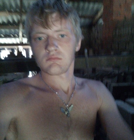 Мужчины в Абинске: Артем, 23 из Абинска ищет женщину Парни в Абинске: Артем, 23 - ищет девушку из Абинска