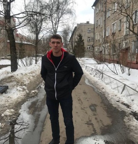 Парни в Южно-Сахалинске: Виталий Голенских, 24 - ищет девушку из Южно-Сахалинска