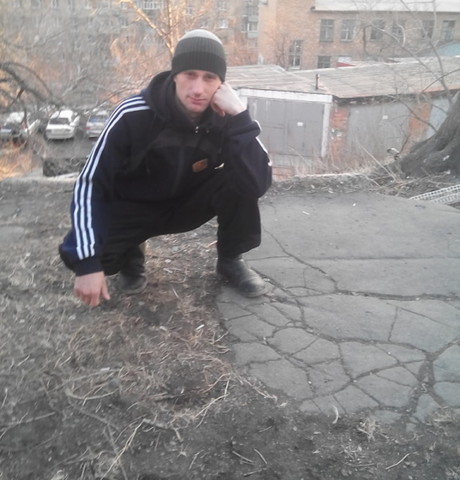 Парни в Арсеньеве: Денис, 37 - ищет девушку из Арсеньева