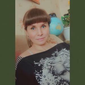 Девушки в Ростове: Елена, 41 - ищет парня из Ростова