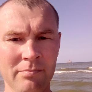 Анатолий, 46 лет, Архангельск
