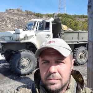 Юрий, 46 лет, Магадан