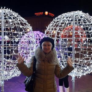 Девушки в Волгограде: Алина, 56 - ищет парня из Волгограда