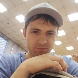 Парни в Саяногорске: Дмитрий, 28 - ищет девушку из Саяногорска