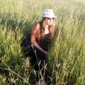 Девушки в Саратове: Arinka Glazunowa, 34 - ищет парня из Саратова