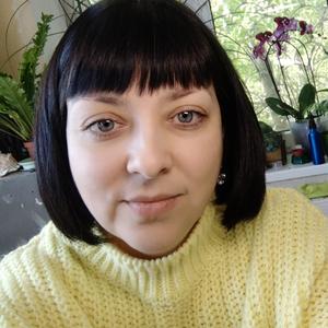 Девушки в Калининграде: Olga, 46 - ищет парня из Калининграда
