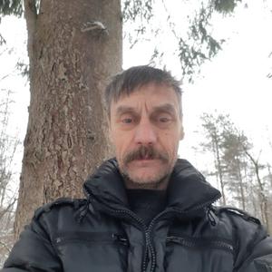 Парни в Череповце: Серж, 67 - ищет девушку из Череповца