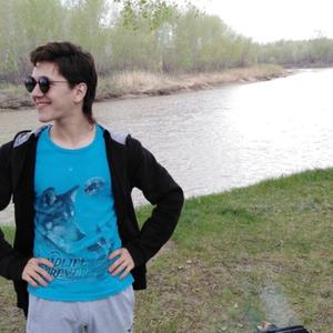 Парни в Томске: Дмитрий, 24 - ищет девушку из Томска