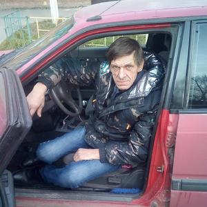 Олег, 58 лет, Красноярск