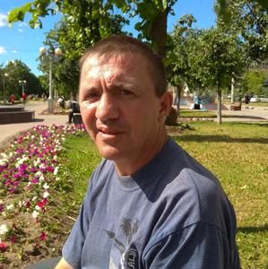 Парни в Гатчине: Александр, 55 - ищет девушку из Гатчины