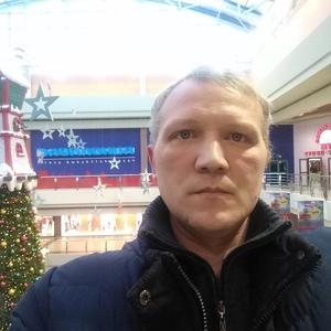 Юрий, 46 лет, Березники