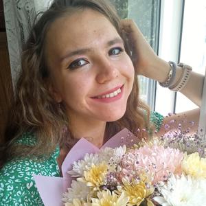 Девушки в Омске: Алёна, 21 - ищет парня из Омска