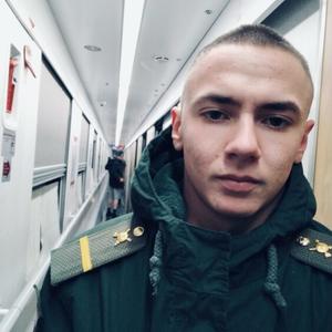 Парни в Нефтеюганске: Вадим, 19 - ищет девушку из Нефтеюганска