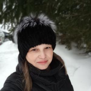 Девушки в Зеленодольске (Татарстан): Катя, 37 - ищет парня из Зеленодольска (Татарстан)