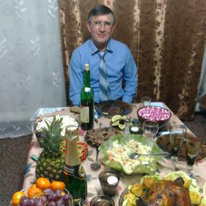 Виталий, 69 лет, Красноярск