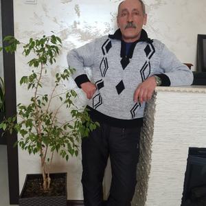 Парни в Омске: Wasilij, 63 - ищет девушку из Омска
