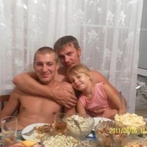 Парни в Волгограде: Дима, 45 - ищет девушку из Волгограда