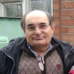 Парни в Семикаракорске: Виталий, 61 - ищет девушку из Семикаракорска