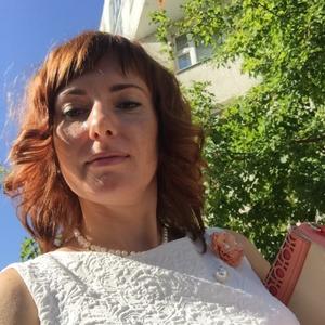 Девушки в Солнечногорске: Елена, 40 - ищет парня из Солнечногорска