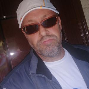 Парни в г. Шумерля (Чувашия): Олег, 54 - ищет девушку из г. Шумерля (Чувашия)