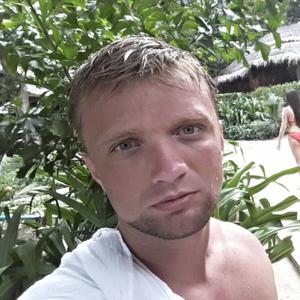 Парни в Череповце: Artem Shepelew, 32 - ищет девушку из Череповца