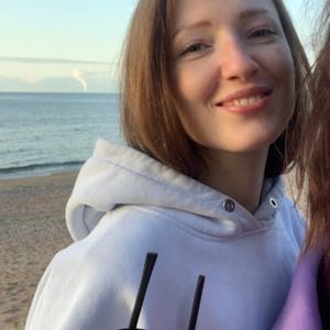 Девушки в Петрозаводске: Алёна, 32 - ищет парня из Петрозаводска