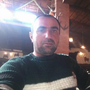 Парни в Баку: Cingiz Almemmedov, 44 - ищет девушку из Баку