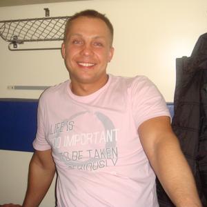 Андрей, 35 лет, Киров