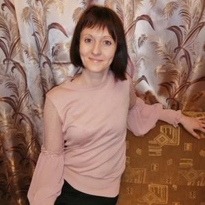 Девушки в Пскове: Ольга, 43 - ищет парня из Пскова