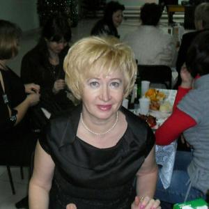 Девушки в Екатеринбурге: Марина Третьякова, 60 - ищет парня из Екатеринбурга