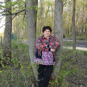 Девушки в Ульяновске: Ирина, 58 - ищет парня из Ульяновска