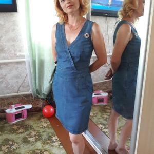 Девушки в Таганроге: Наташа, 48 - ищет парня из Таганрога