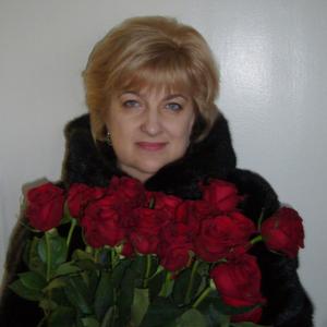 Елена, 59 лет, Северская
