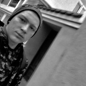 Дима, 22 года, Таганрог