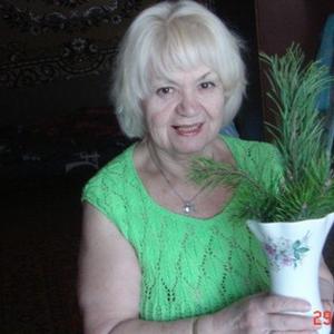 Девушки в Саратове: Маргарита, 73 - ищет парня из Саратова