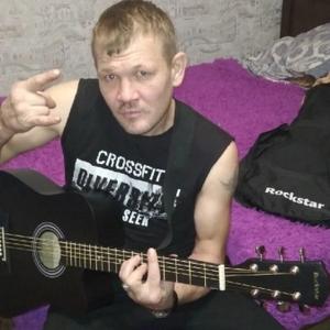 Парни в Саяногорске: Олег, 43 - ищет девушку из Саяногорска