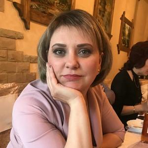 Девушки в Ставрополе: Oksana, 40 - ищет парня из Ставрополя