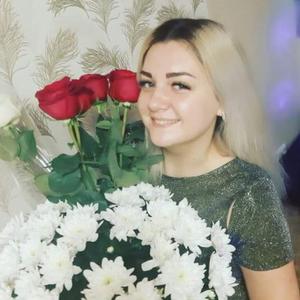 Девушки в Новосибирске: Таня, 33 - ищет парня из Новосибирска