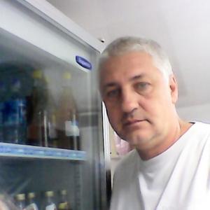 Виталий, 54 года, Саратов