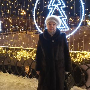 Девушки в Казани (Татарстан): Нина, 68 - ищет парня из Казани (Татарстан)