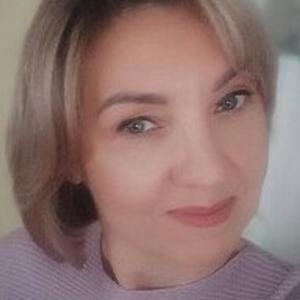 Девушки в Ульяновске: Марина, 52 - ищет парня из Ульяновска