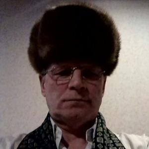 Парни в Новокузнецке: Геннадий, 62 - ищет девушку из Новокузнецка