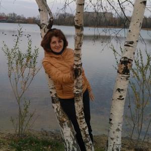 Девушки в Нижний Новгороде: Ирина, 60 - ищет парня из Нижний Новгорода