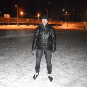 Парни в Твери: Владимир Петров, 40 - ищет девушку из Твери