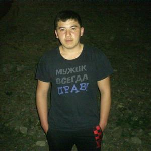 Машхур, 27 лет, Владивосток