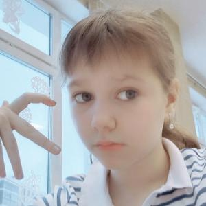 Девушки в Томске: Дарья, 19 - ищет парня из Томска
