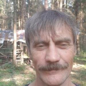 Парни в Череповце: Serge, 67 - ищет девушку из Череповца