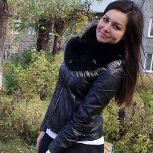 Девушки в Новокузнецке: Юленька, 29 - ищет парня из Новокузнецка